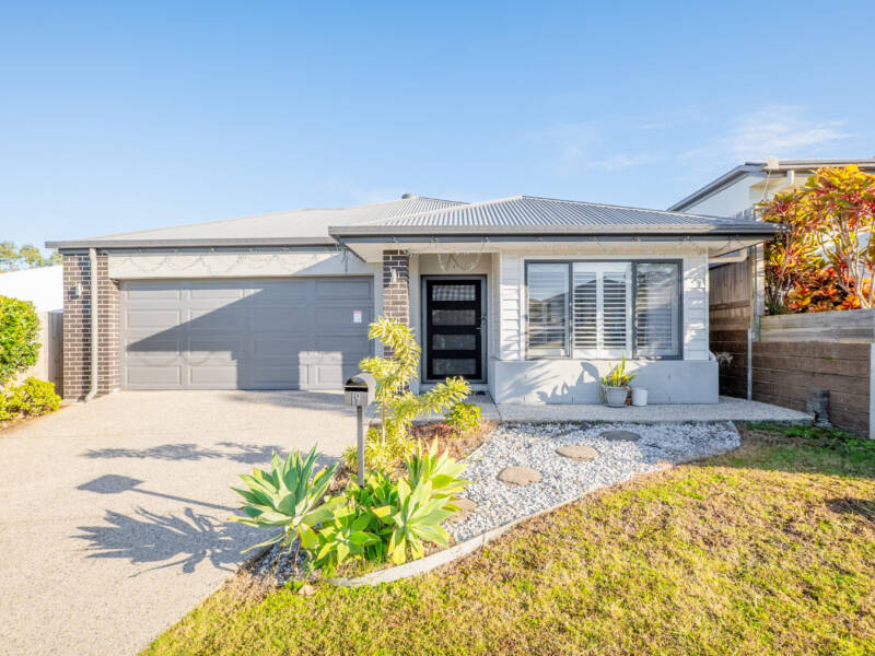 19 Leiper St, Bellbird Park, QLD 4300 Australia