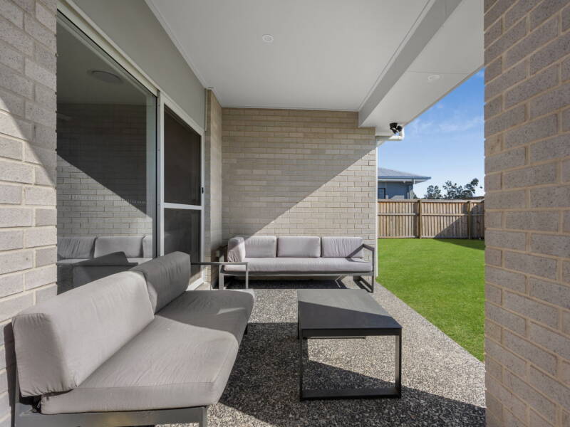 10 Greenlink St, DEEBING HEIGHTS, QLD 4306 AUS