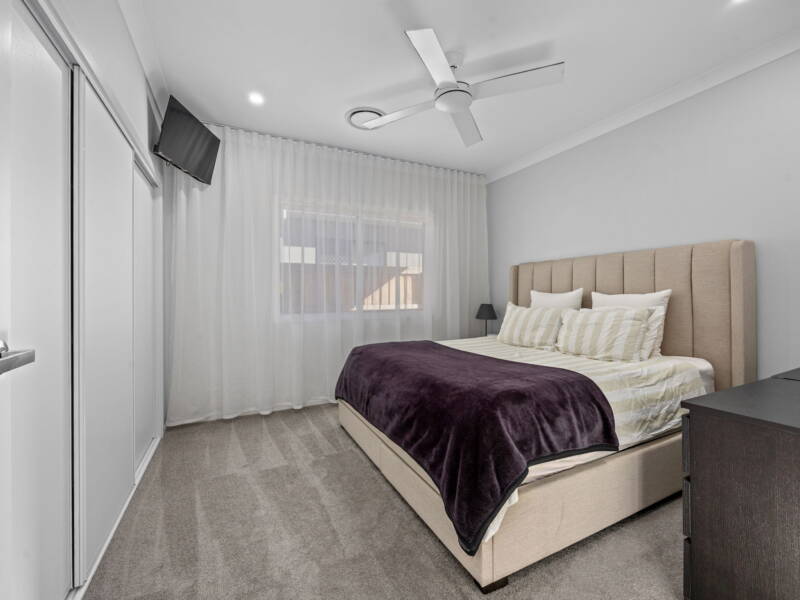 10 Greenlink St, DEEBING HEIGHTS, QLD 4306 AUS