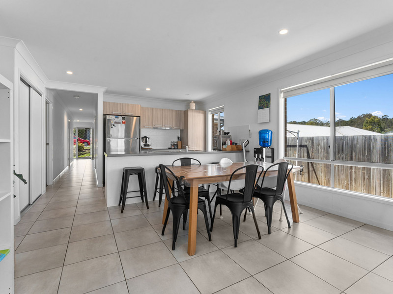 18 Primrose Cr, Redbank Plains, QLD 4301 Australia