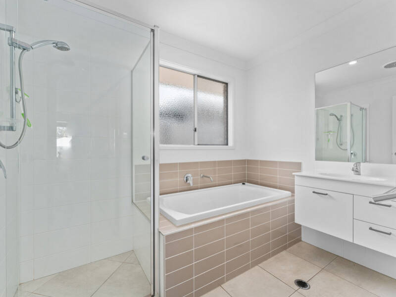 18 Primrose Cr, Redbank Plains, QLD 4301 Australia
