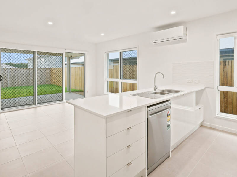 13 Langa St, White Rock, QLD 4306 Australia