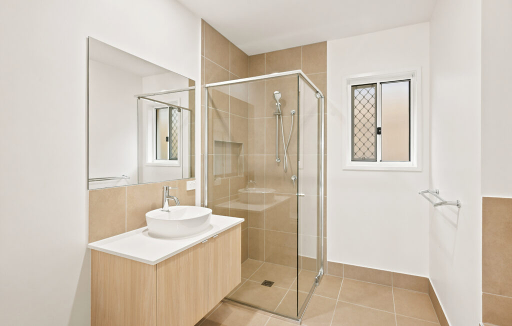 13 Langa St, White Rock QLD 4306