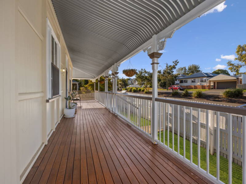 22 Pine Mountain Rd, North Ipswich, QLD 4305 Australia