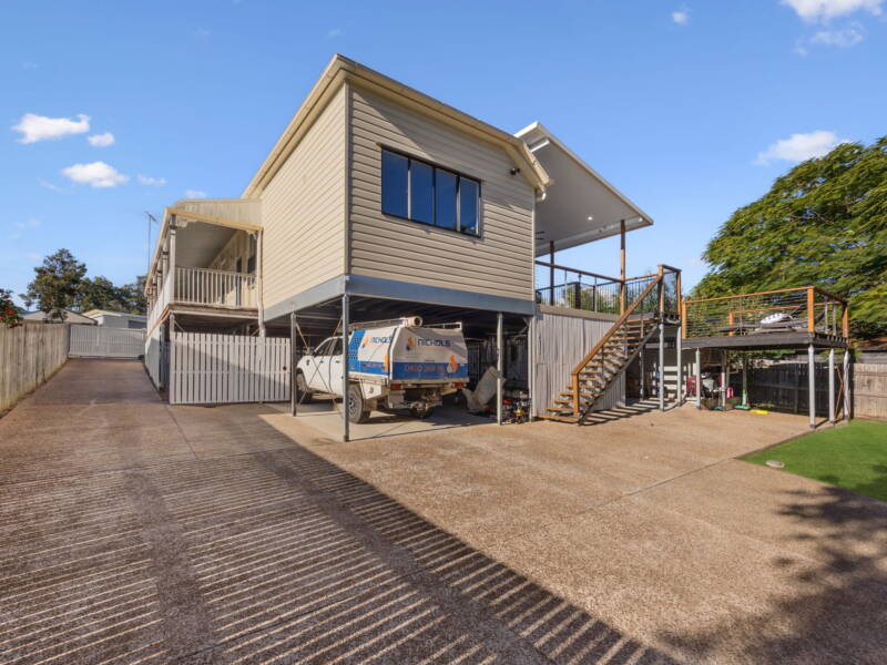 22 Pine Mountain Rd, North Ipswich, QLD 4305 Australia