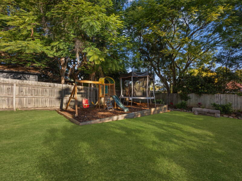 22 Pine Mountain Rd, North Ipswich, QLD 4305 Australia