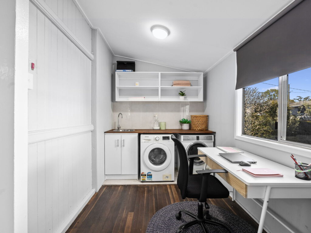 22 Pine Mountain Rd, North Ipswich QLD 4305