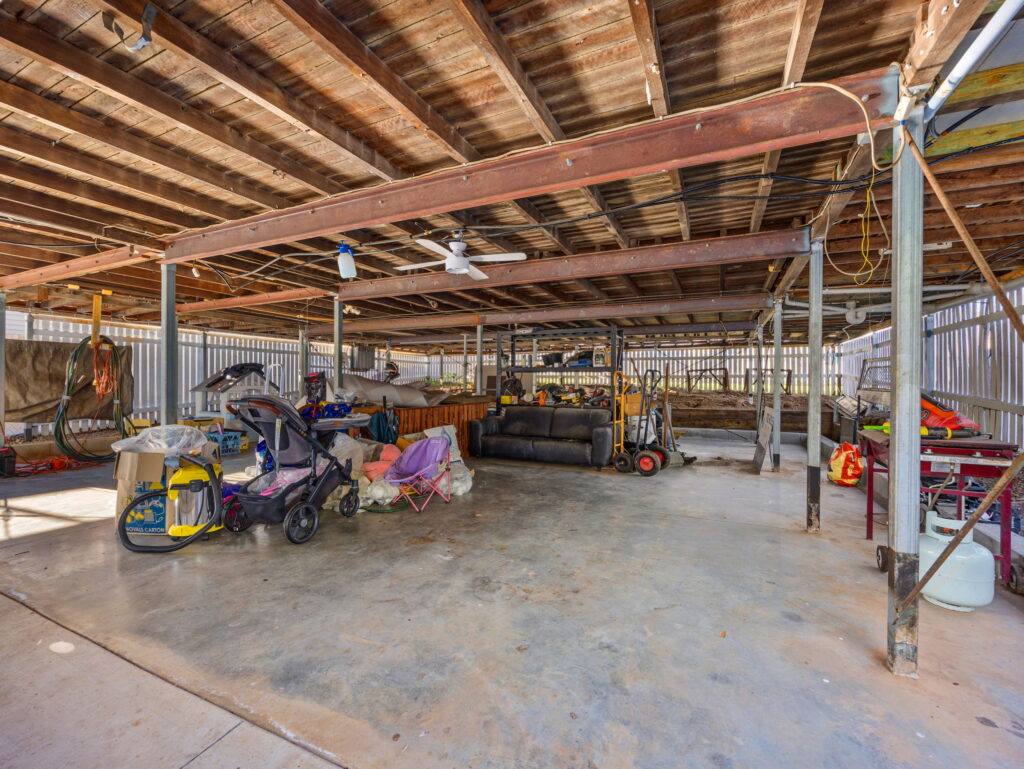22 Pine Mountain Rd, North Ipswich QLD 4305