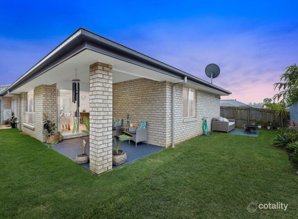 77 Valentine Circuit, Augustine Heights, QLD 4300