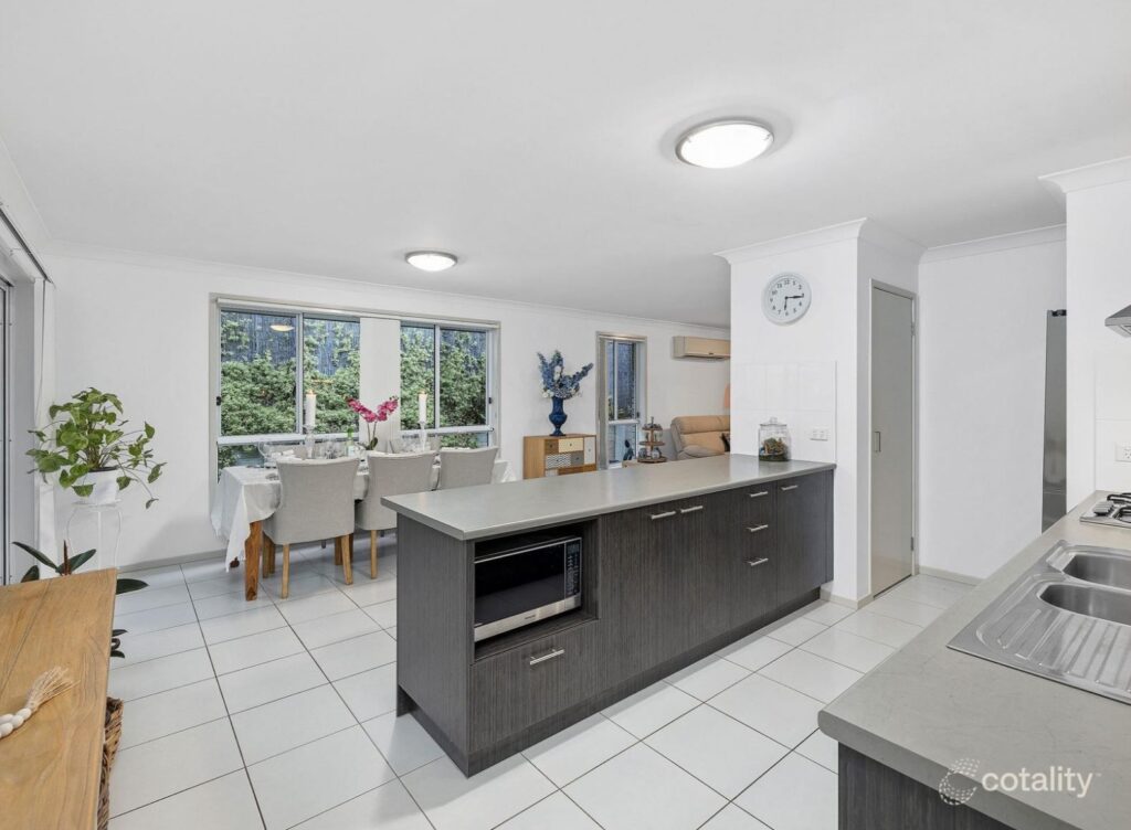 77 Valentine Circuit, Augustine Heights, QLD 4300