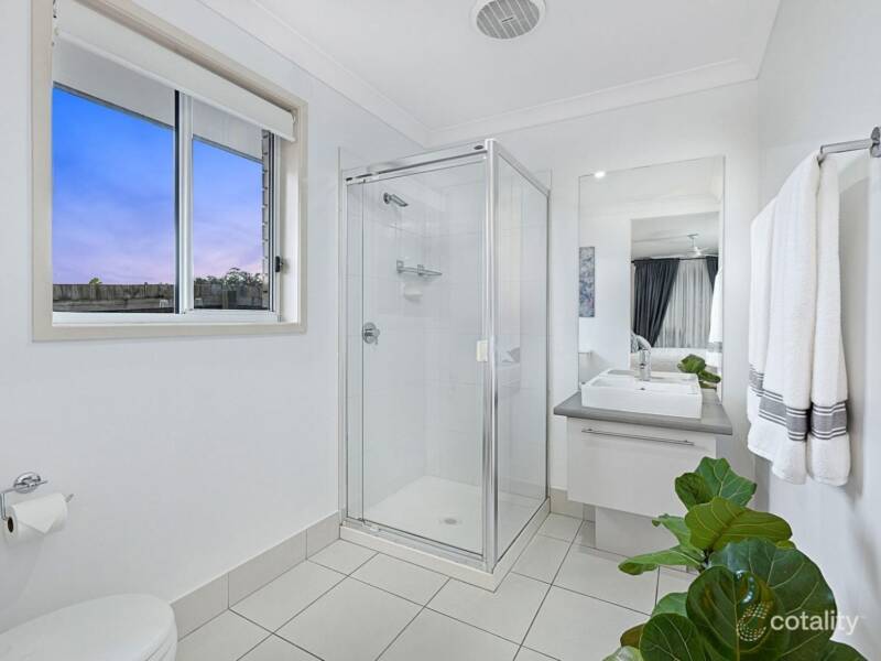 77 Valentine Circuit, Augustine Heights, QLD 4300
