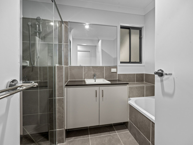 16 Mallow Ct, Collingwood Park, QLD 4301 Australia