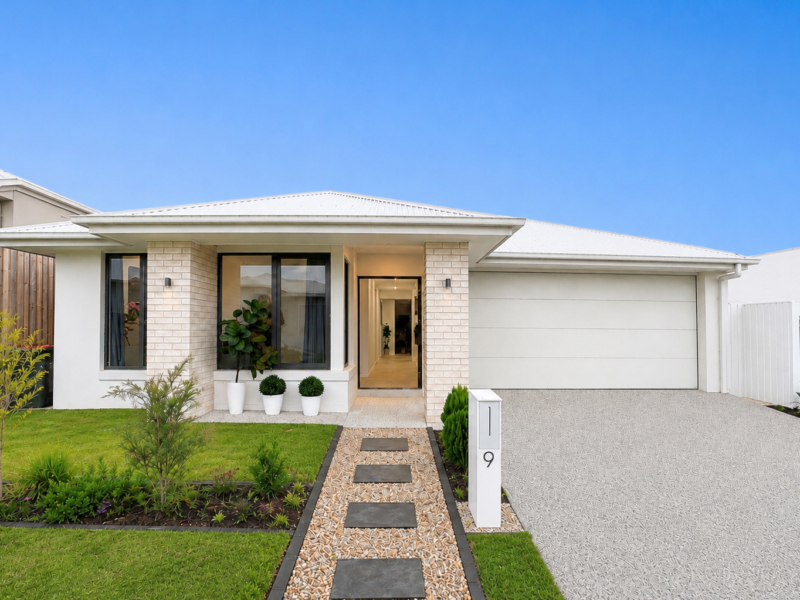 9 Jockey Cr, South Ripley, QLD 4306 Australia