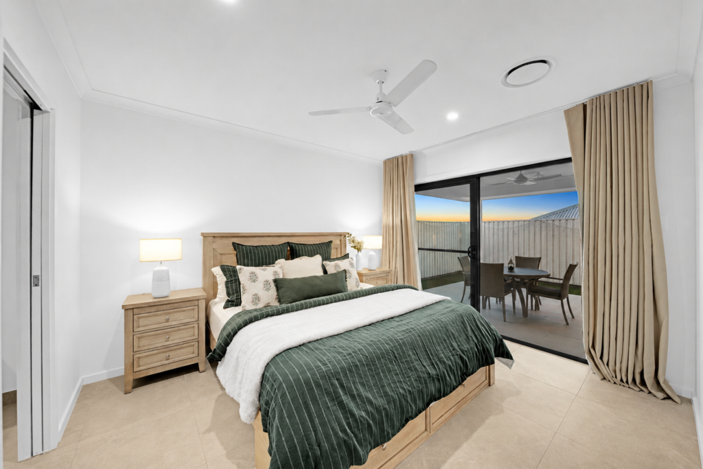 9 Jockey Cr, South Ripley QLD 4306