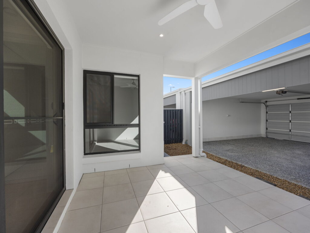 21 Swan Road, South Ripley QLD 4306