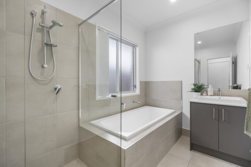 39 John Drive, Collingwood Park QLD 4301