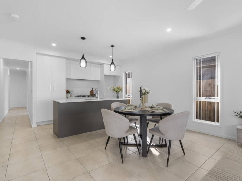 39 John Drive, Collingwood Park, QLD 4301