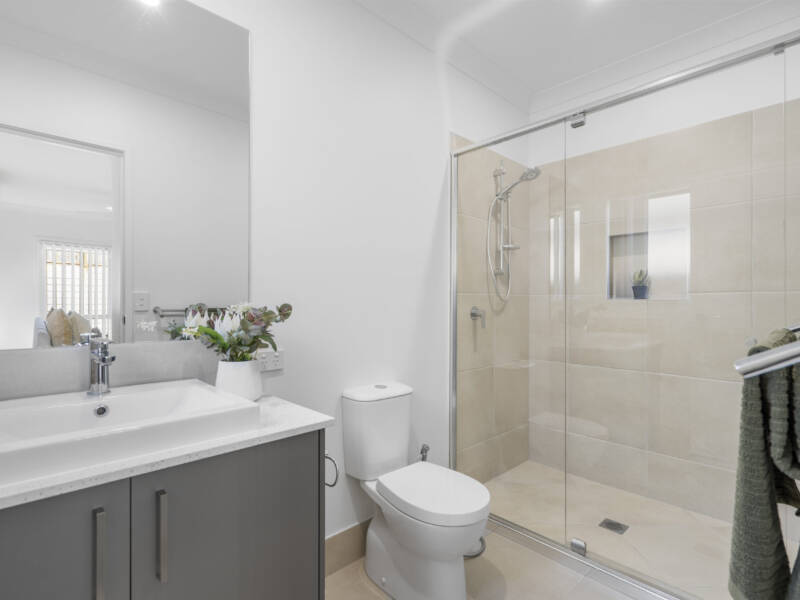 39 John Drive, Collingwood Park, QLD 4301