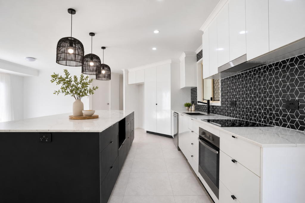 28 Alexandra Cl, Flinders View, QLD 4305