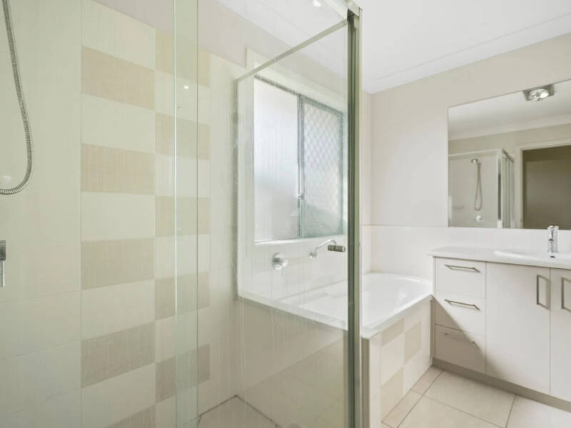 3 Hamersly St, Redbank Plains, QLD 4301 Australia
