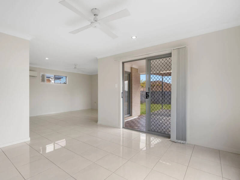 3 Hamersly St, Redbank Plains, QLD 4301 Australia