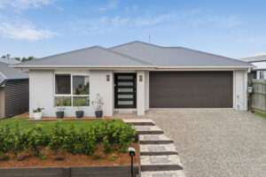 8 Forbes Ct, Collingwood Park, QLD 4301