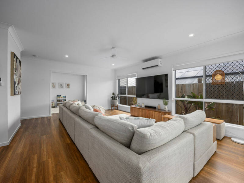 8 Forbes Ct, Collingwood Park, QLD 4301 Australia