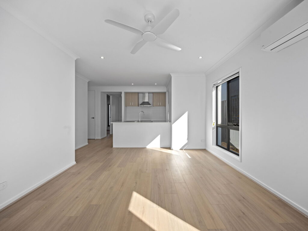 15 Swan Road, south Ripley, QLD 4306