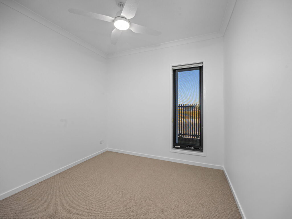 15 Swan Road, south Ripley, QLD 4306