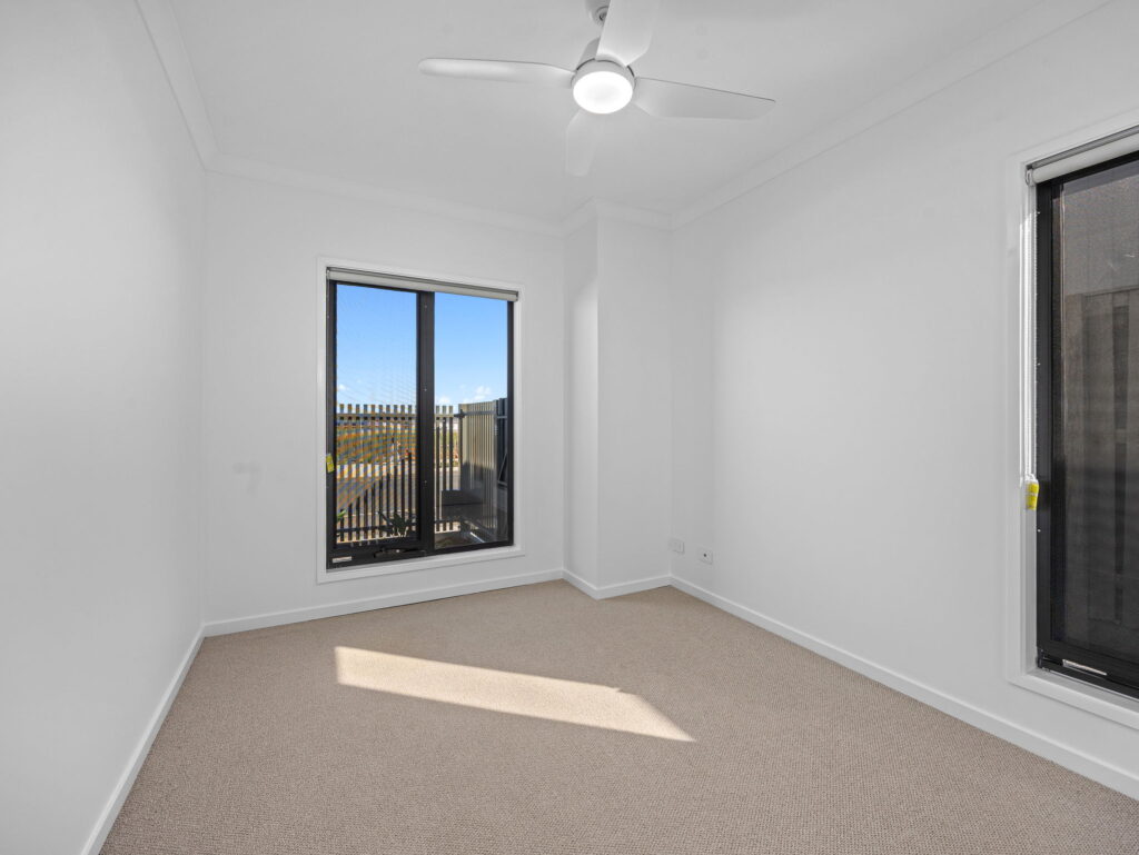15 Swan Road, south Ripley, QLD 4306