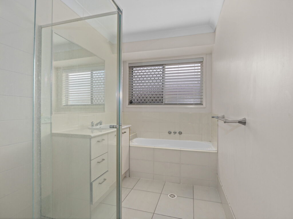 21 MacIntyre St, Marsden, QLD 4132