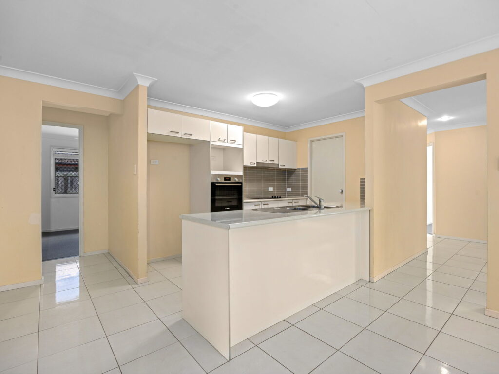 21 MacIntyre St, Marsden, QLD 4132