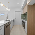 7 Flat Pea Cr, Deebing Heights, QLD 4306