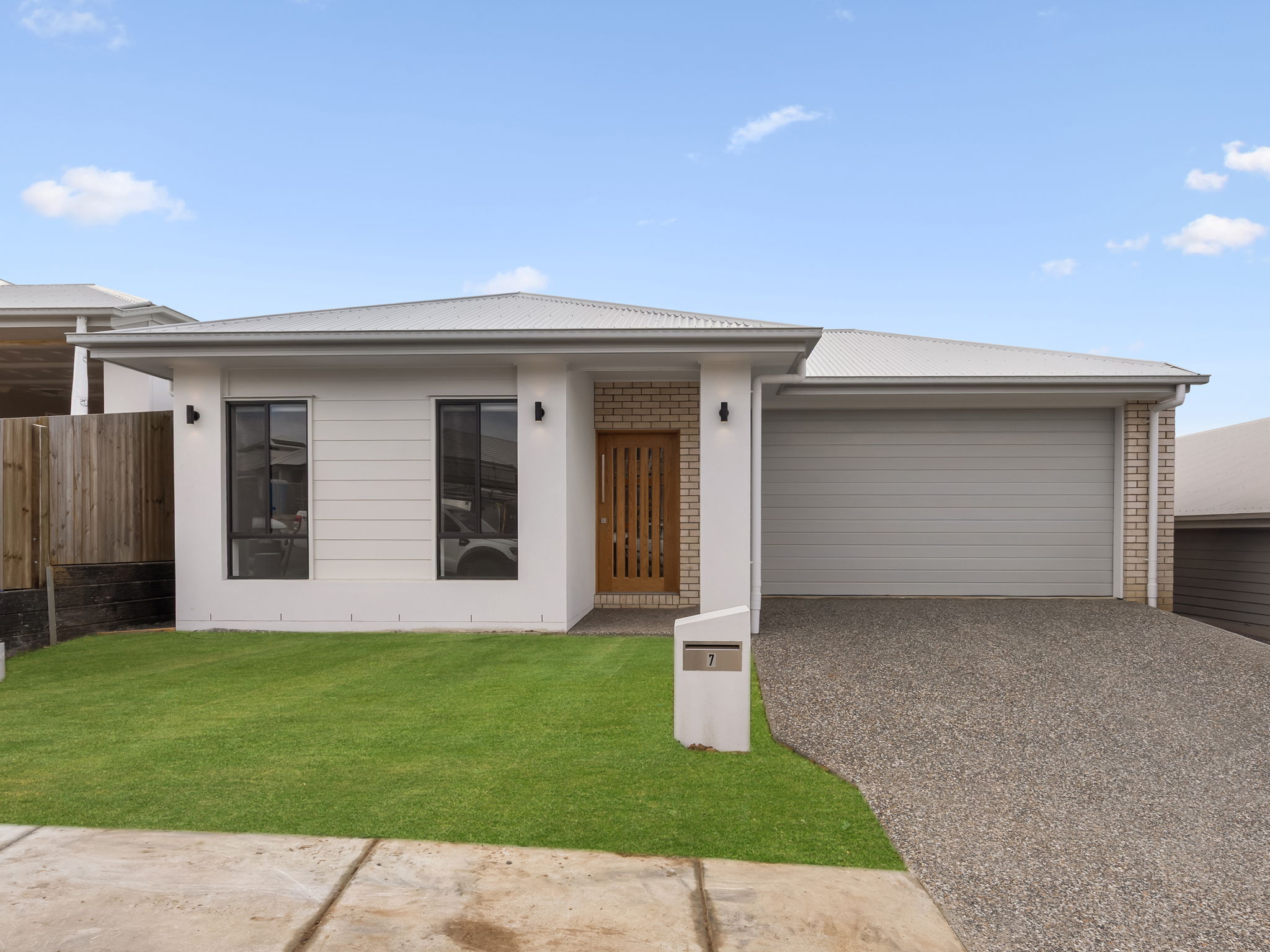 7 Flat Pea Cr, Deebing Heights, QLD 4306