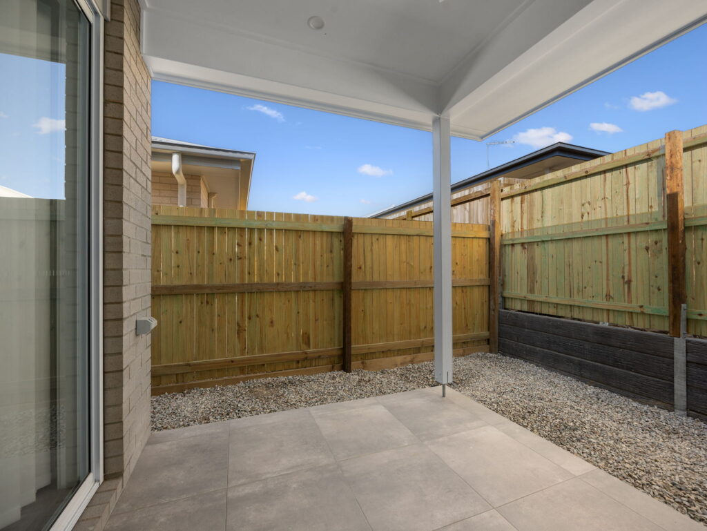 21 Samson Cr, White Rock, QLD 4306