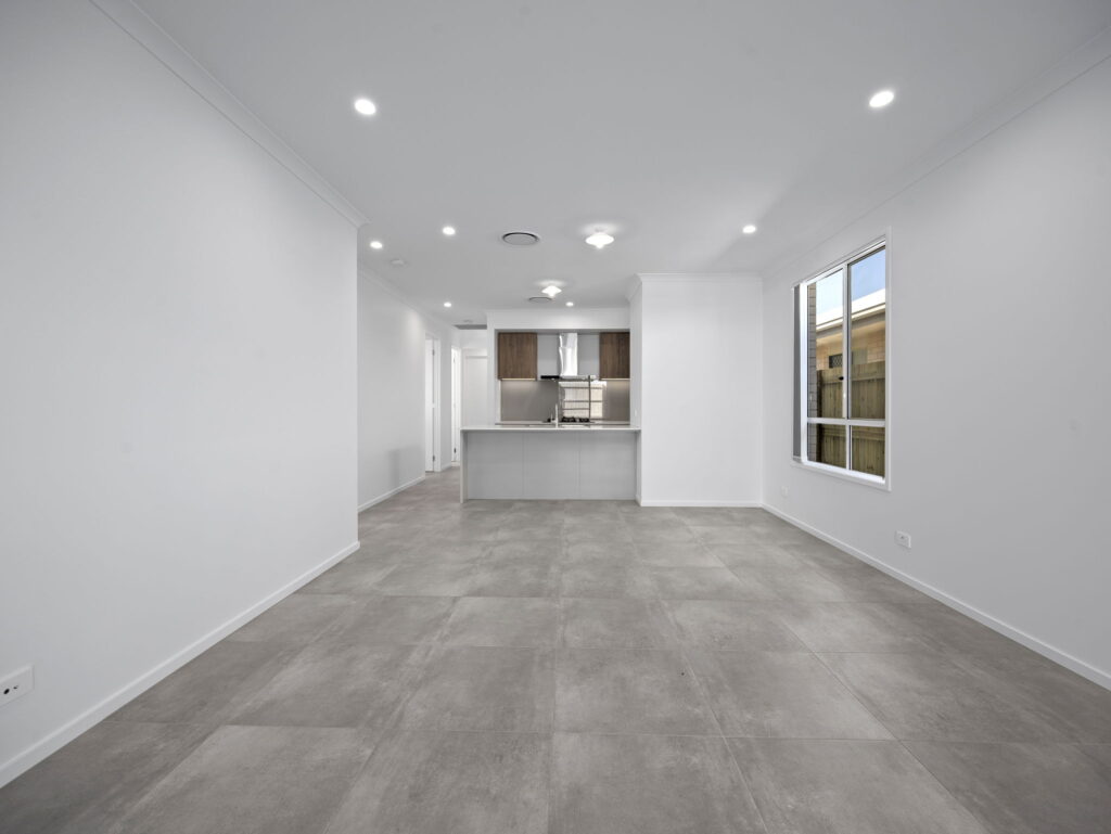 21 Samson Cr, White Rock, QLD 4306