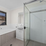7 Pleasant Dr, Redbank Plains, QLD 4301