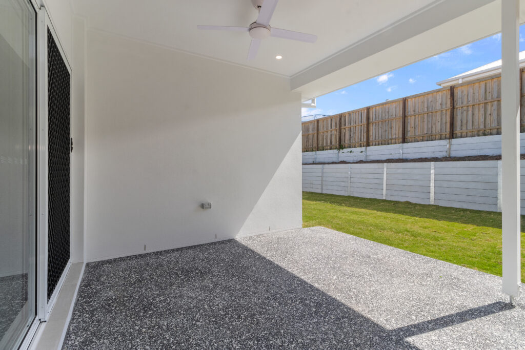 44 Legacy Dr, Flinders View, QLD 4305