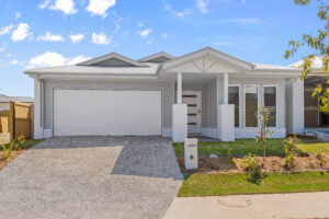 44 Legacy Dr, Flinders View, QLD 4305