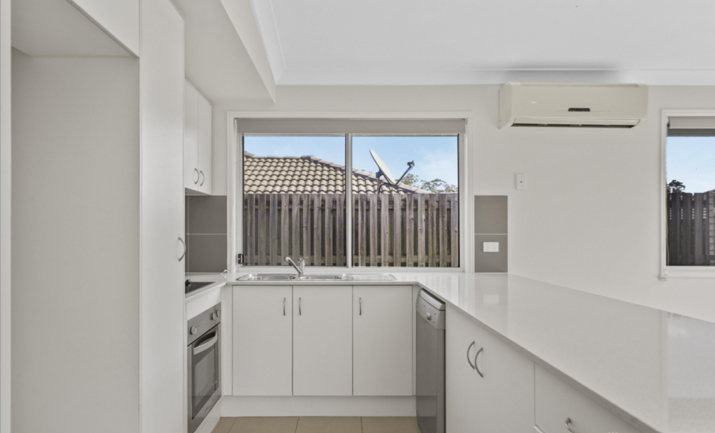 8 Staaten St, Brassall, QLD 4305