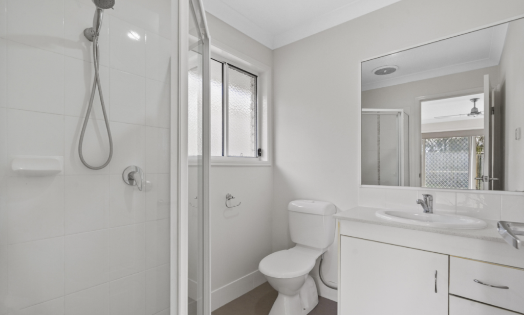 8 Staaten St, Brassall, QLD 4305
