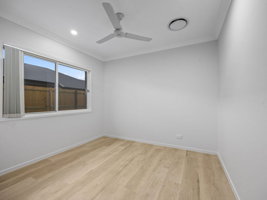 16 Chalk Road, Logan Reserve, QLD 4133