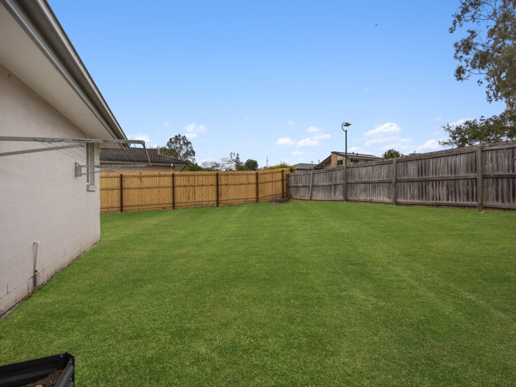 1 Peggy Crescent, Redbank Plains, QLD 4301