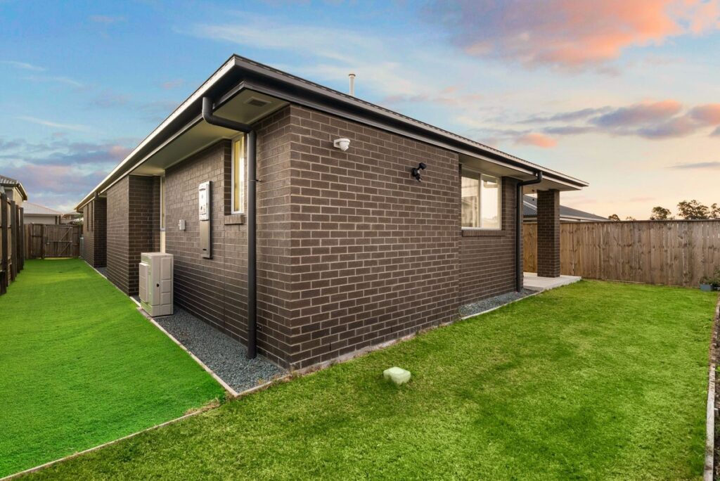 9 Beaming Road, Ripley, QLD 4306