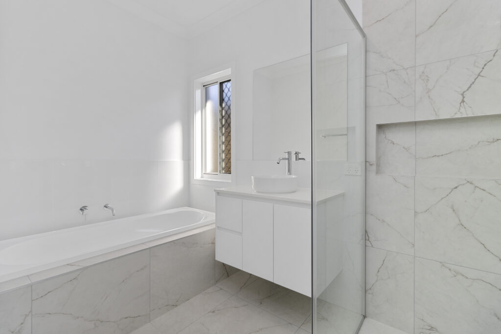 40 Legacy Drive, Flinders View, QLD 4305