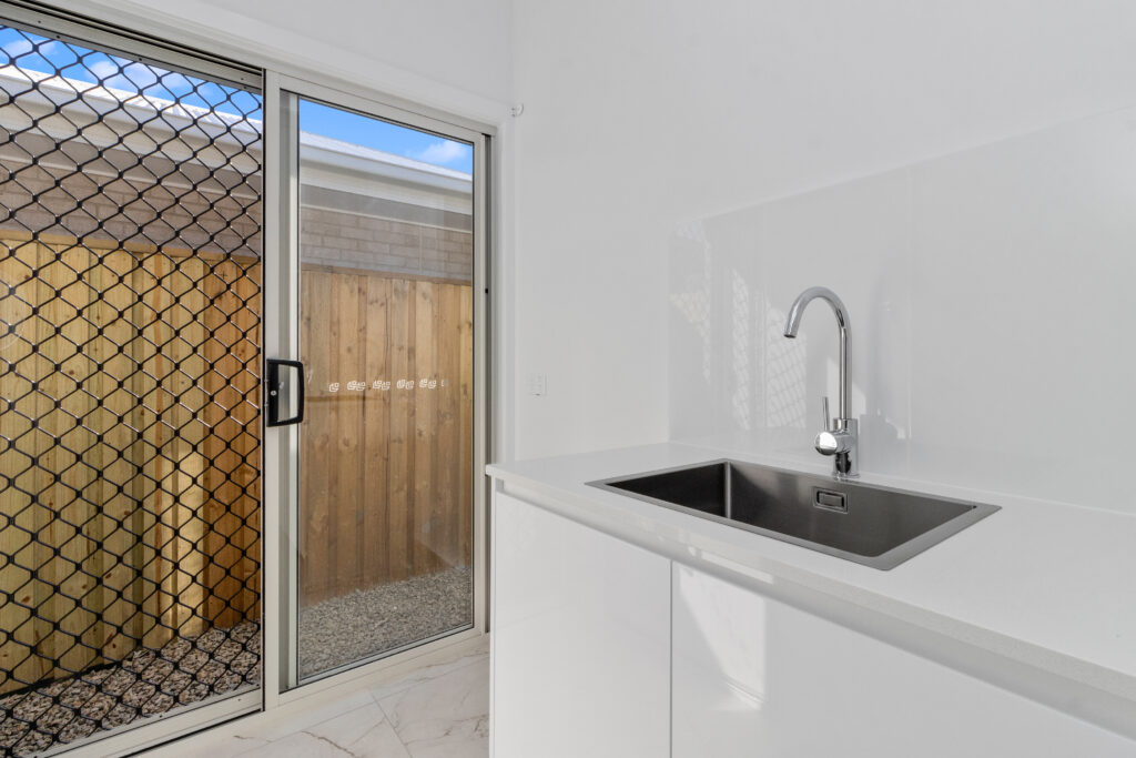 40 Legacy Drive, Flinders View, QLD 4305