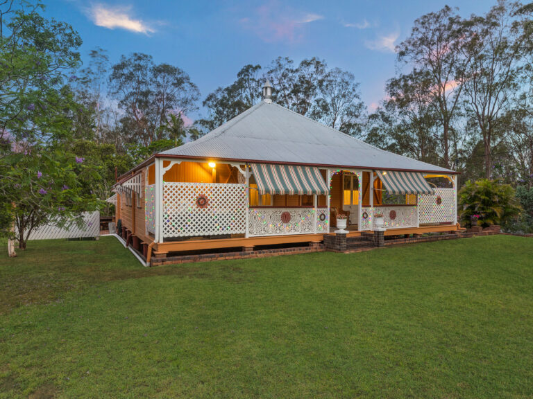 38 Leonard Street, Yamanto, QLD 4305