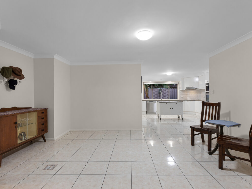 1 Cochrane Street, Camira, QLD 4300