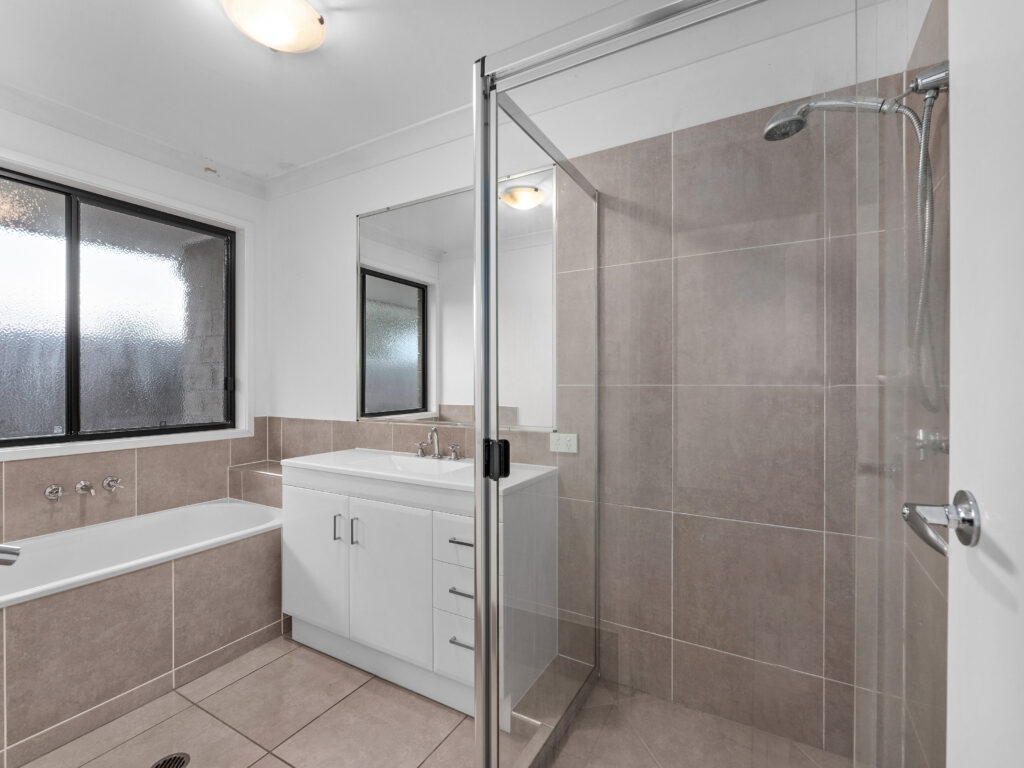 42 Bourke Street, Brassall, QLD 4305
