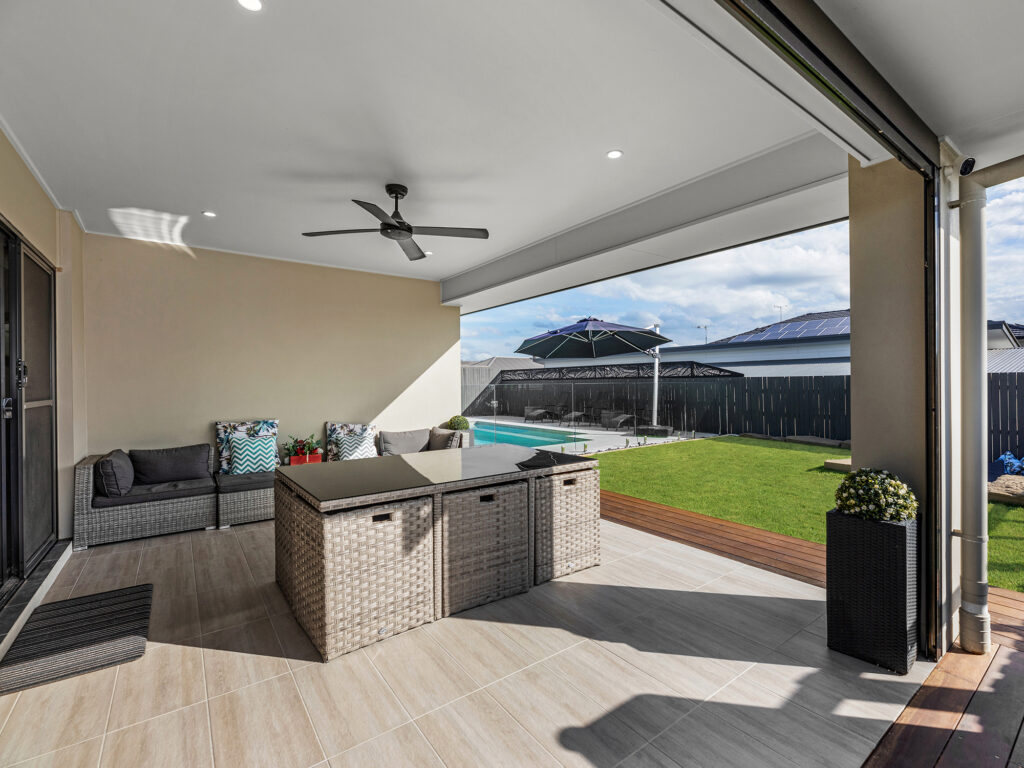 7 Heathcote Street, South Ripley, QLD 4306
